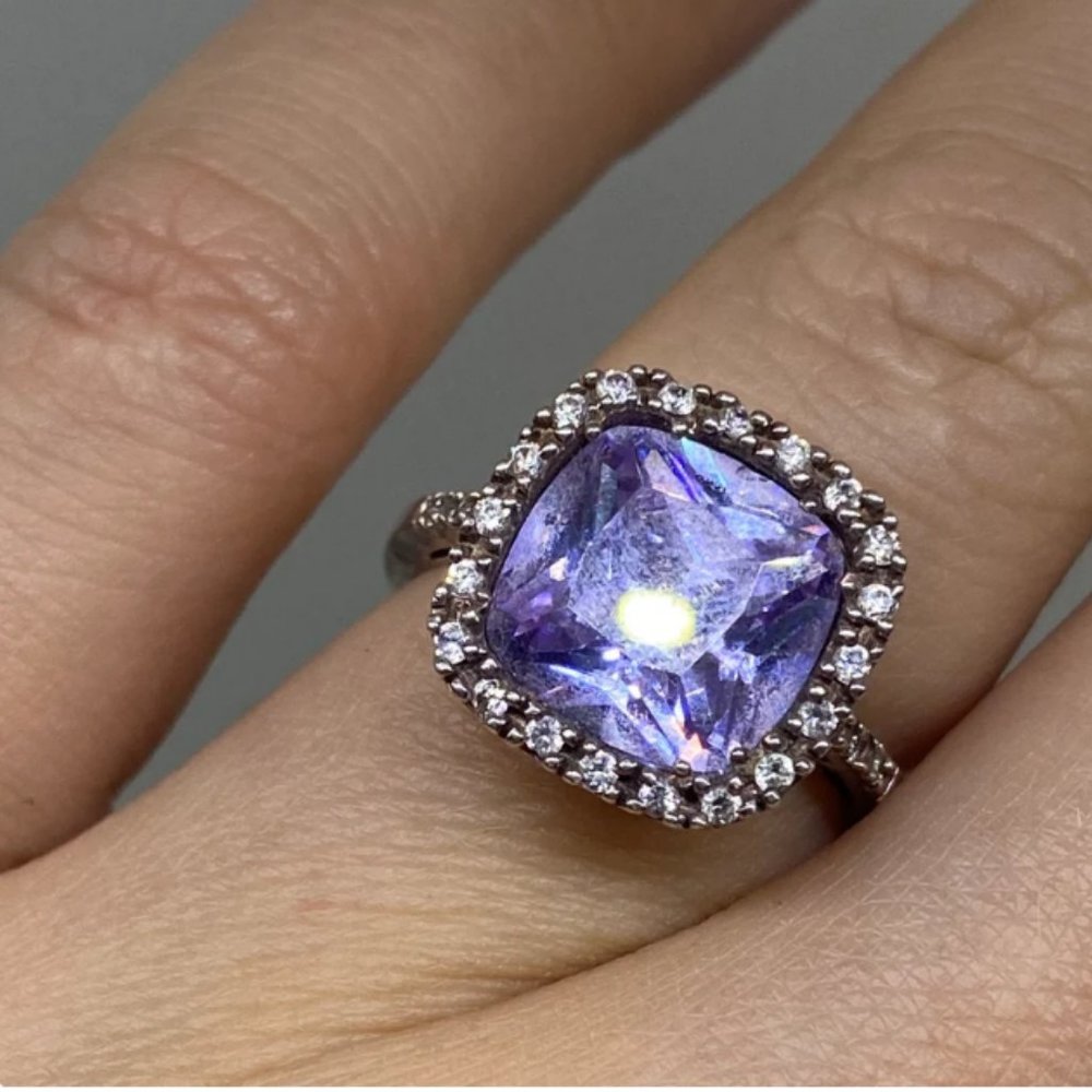 925 Silver and lilac pale Amethyst CZ ring